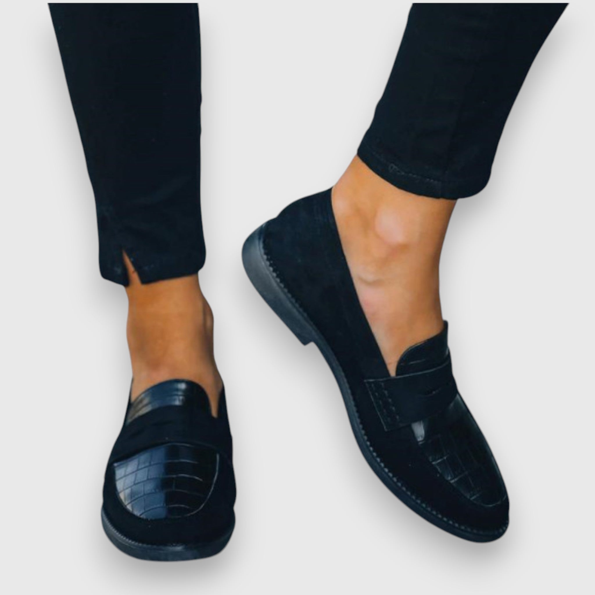 Leyna | Croc-Effect Loafers
