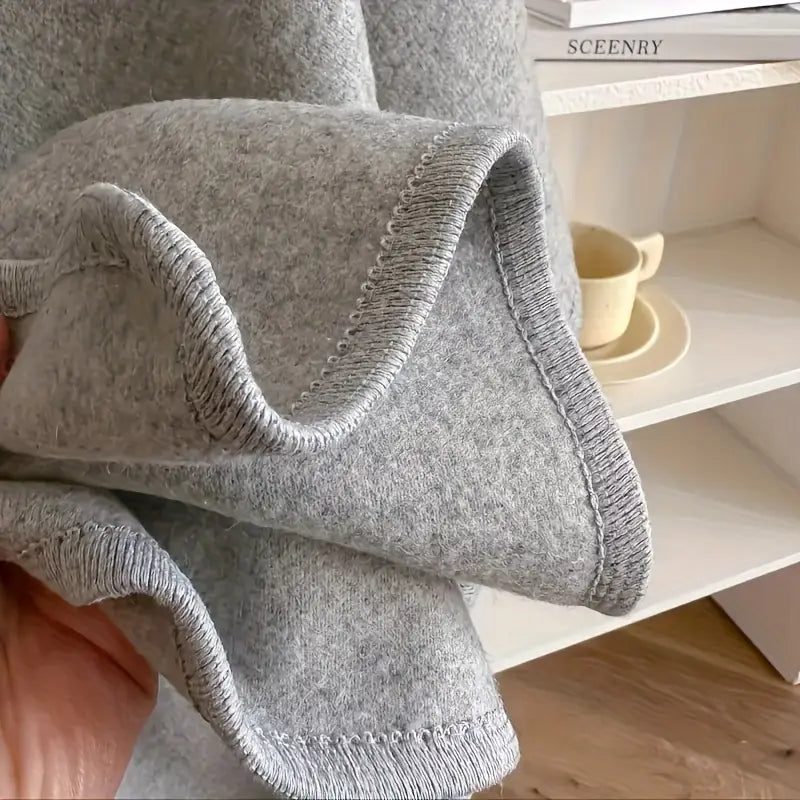 Ellie | Fleece Drape Shawl